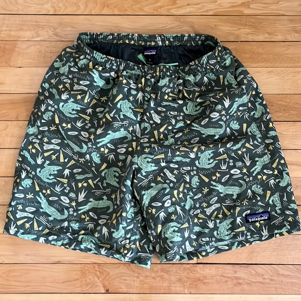 Small Patagonia Baggy Shorts in alligator print